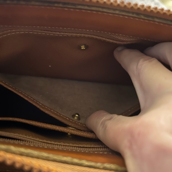 Dooney & Bourke Vintage Cream and Brown Crossbody Bag - Picture 11 of 14